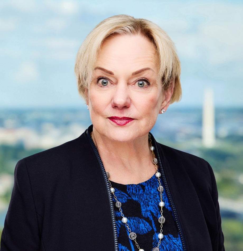 Christine-McCarthy-Bio-Photo